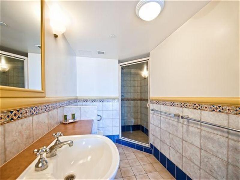 5 Palm Avenue, Surfers Paradise QLD 4217