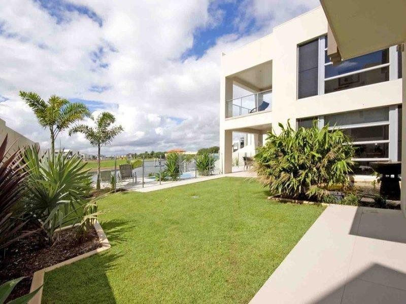 Paradise Point QLD 4216
