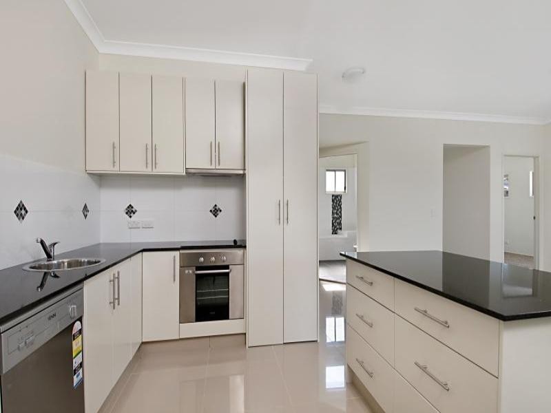 38 Worendo Street, Southport QLD 4215