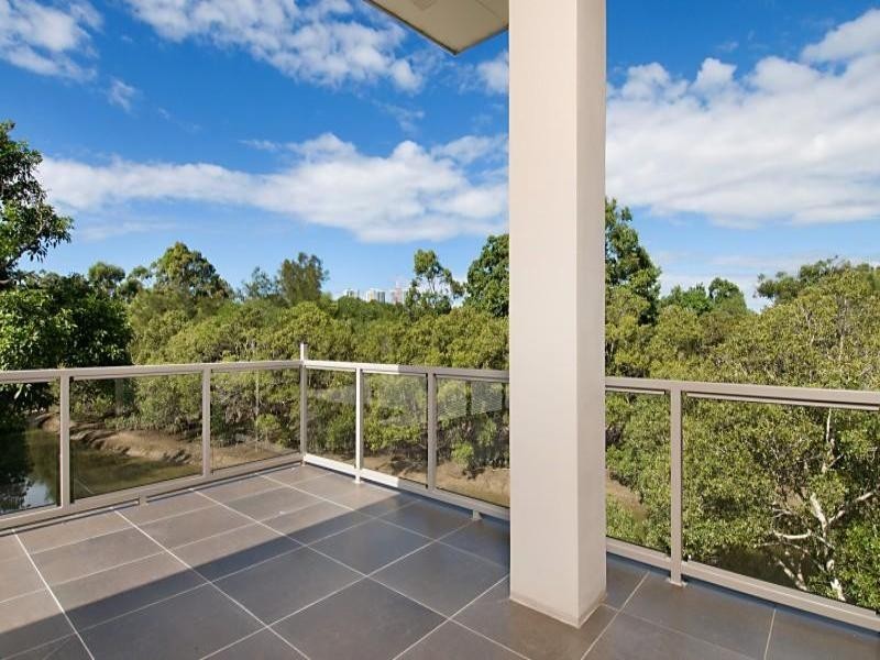 38 Worendo Street, Southport QLD 4215