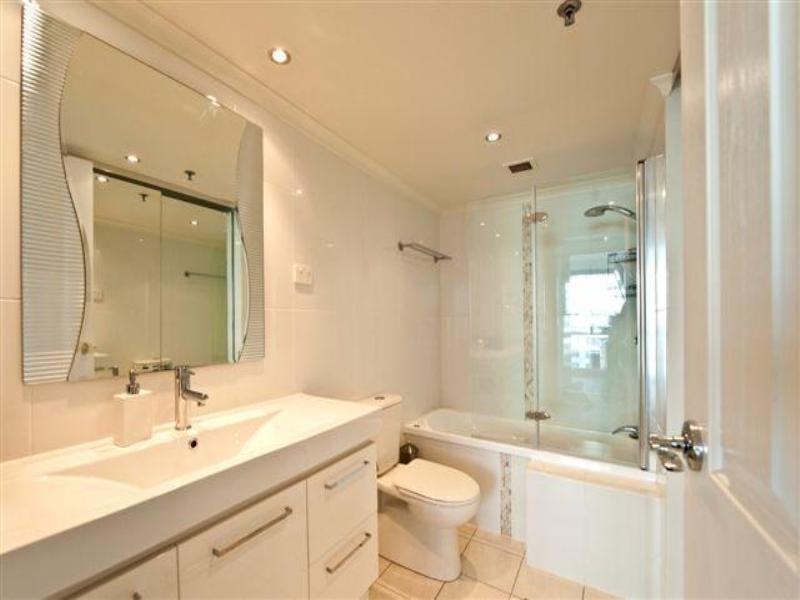 36E Peninsula. 5 Clifford Street, Surfers Paradise QLD 4217