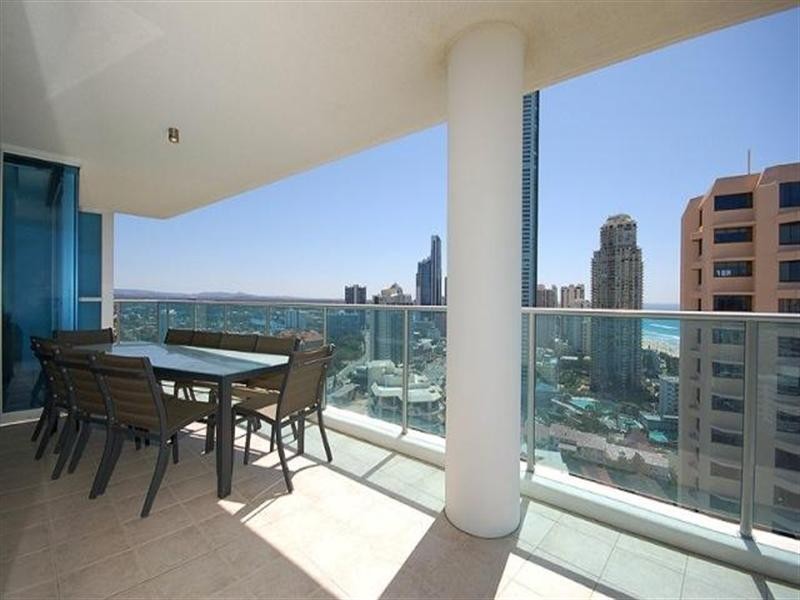 18 Enderley Avenue, Surfers Paradise QLD 4217