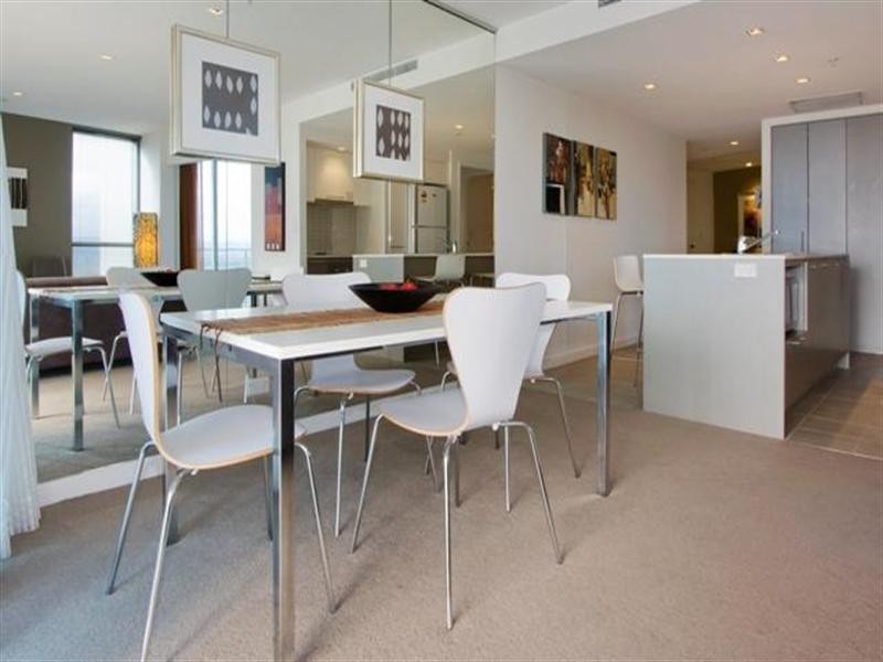 18 Enderley Avenue, Surfers Paradise QLD 4217