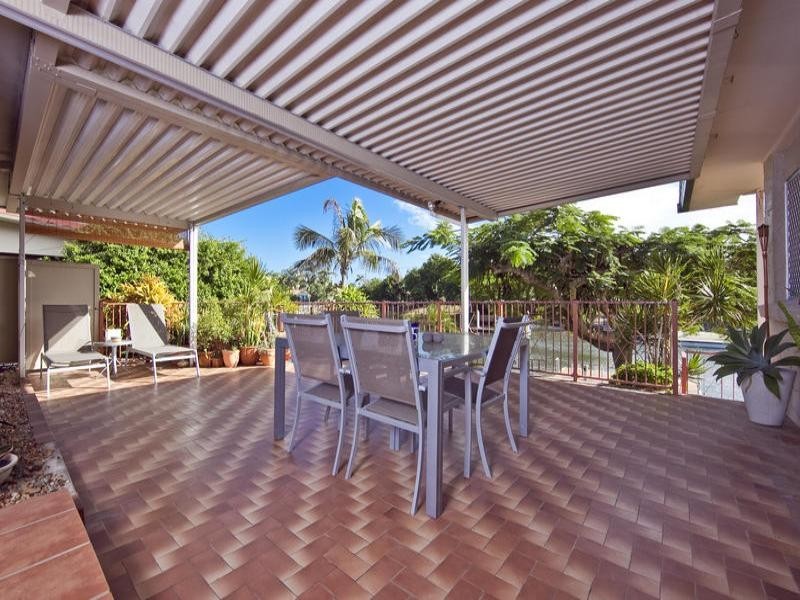 33 Rapallo Avenue, Isle Of Capri QLD 4217