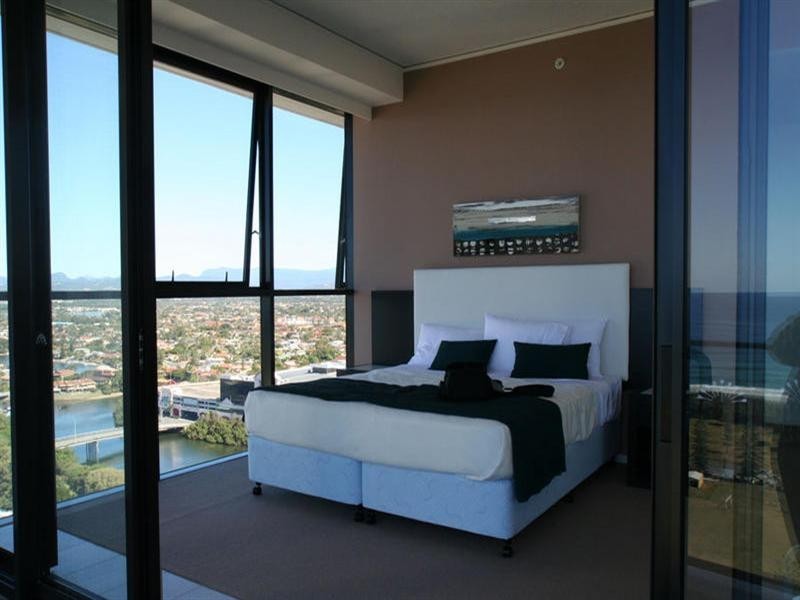 22 Surf Parade, Broadbeach QLD 4218