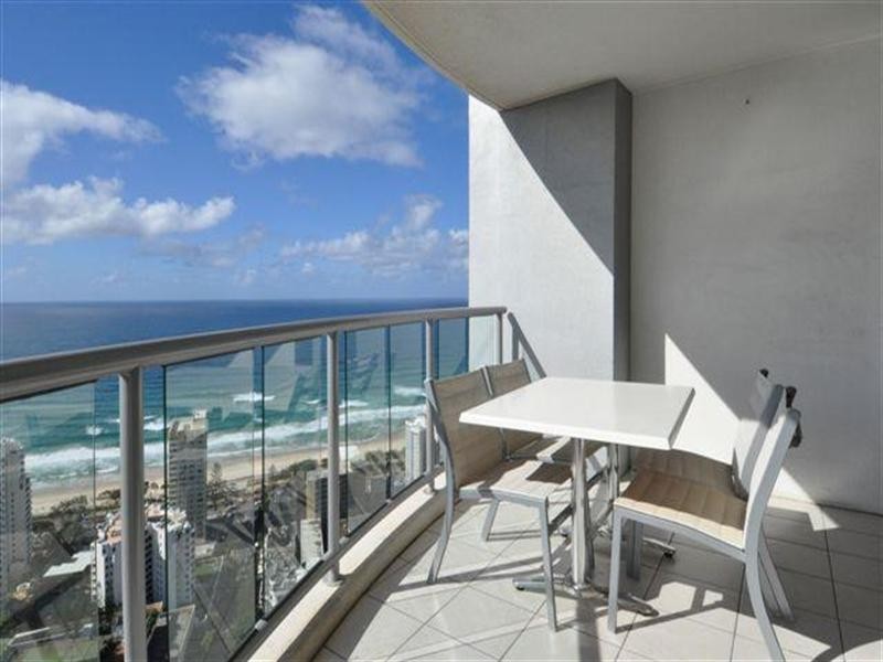 23 Ferny Avenue, Surfers Paradise QLD 4217