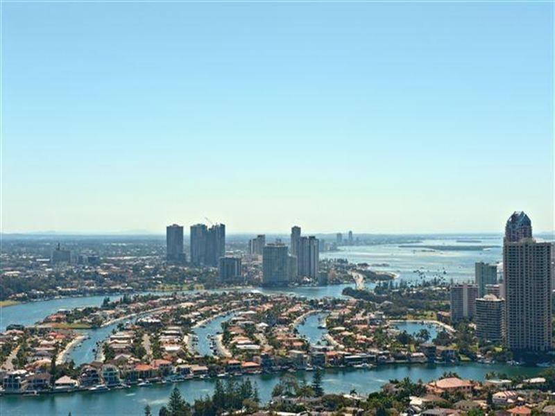 23 Ferny Avenue, Surfers Paradise QLD 4217