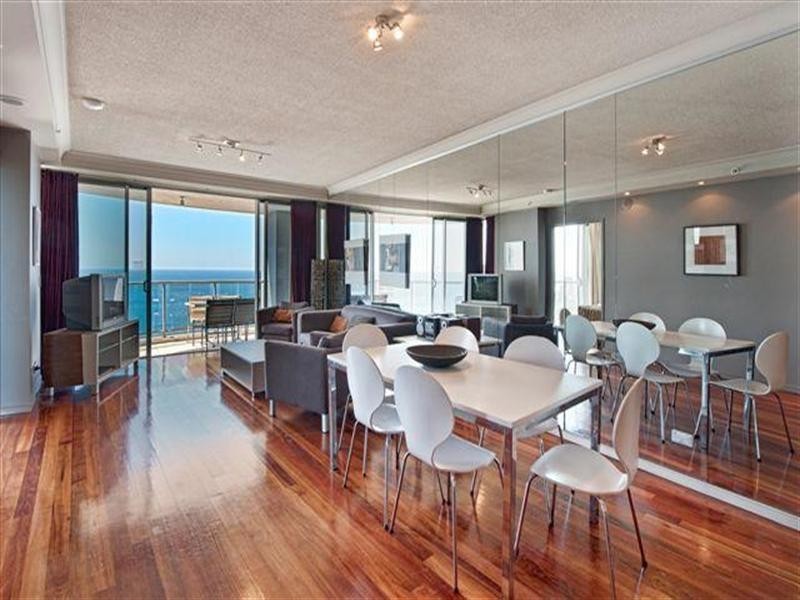 23 Ferny Avenue, Surfers Paradise QLD 4217