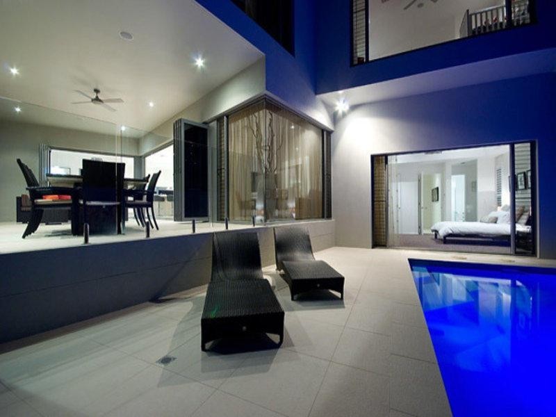 30 Royal Albert Crescent, Sovereign Islands QLD 4216