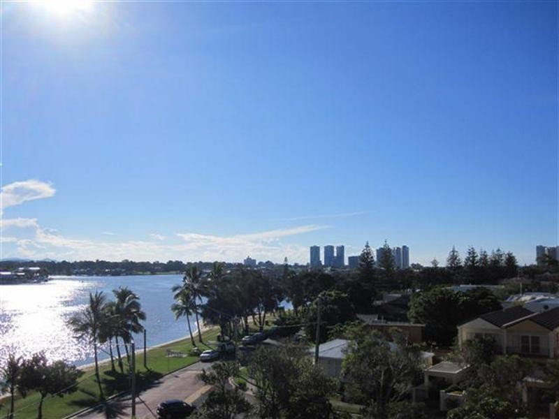 3 River Drive, Surfers Paradise QLD 4217