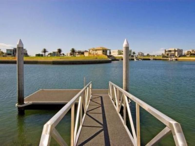 Paradise Point QLD 4216