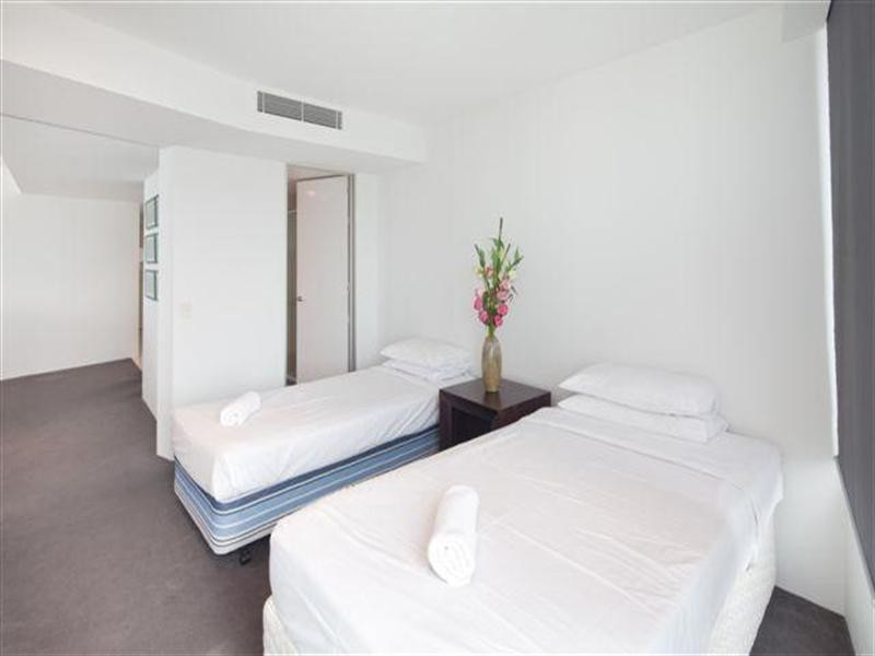 9 Hamilton Avenue – Q1, Surfers Paradise QLD 4217