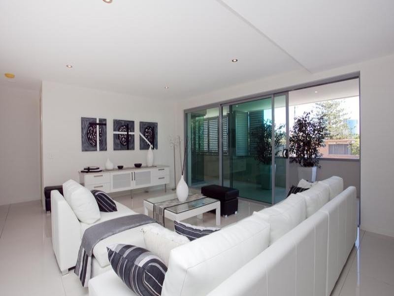 7-9 Burra Street, Chevron Island QLD 4217