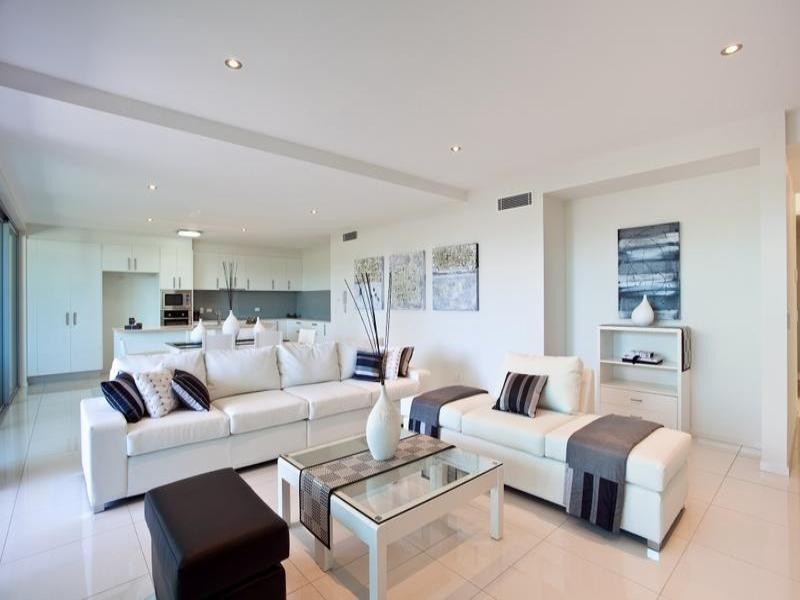 7-9 Burra Street, Chevron Island QLD 4217