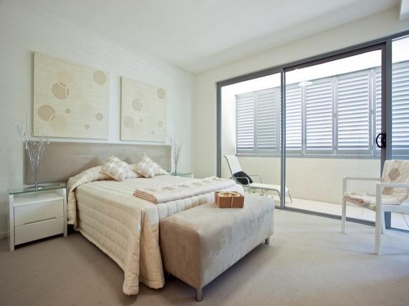 7-9 Burra Street, Chevron Island QLD 4217