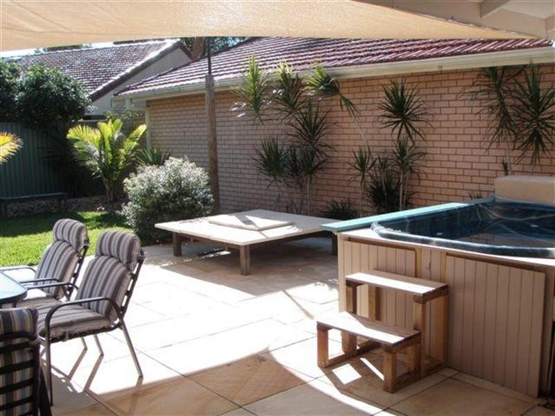 Isle Of Capri QLD 4217