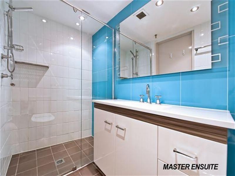 14F Peninsula.5 Clifford Street, Surfers Paradise QLD 4217