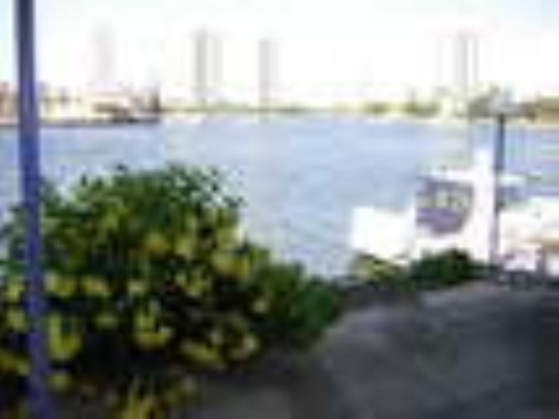 Chevron Island QLD 4217