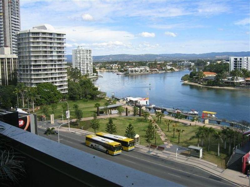 23 Ferny Avenue, Surfers Paradise QLD 4217