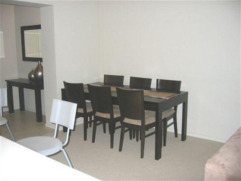 23 Ferny Avenue, Surfers Paradise QLD 4217