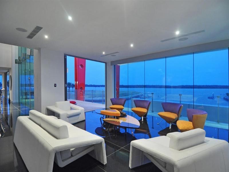 46-48 Royal Albert Crescent, Sovereign Islands QLD 4216