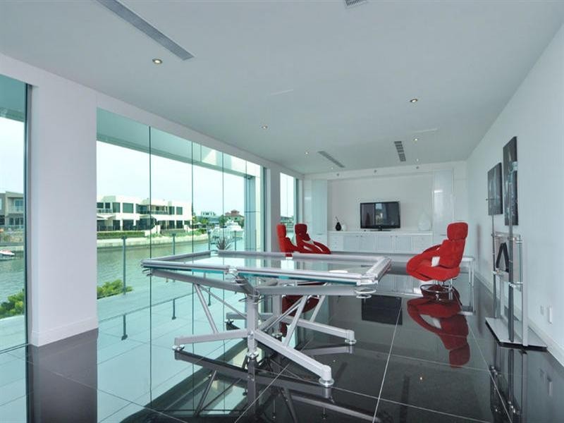 46-48 Royal Albert Crescent, Sovereign Islands QLD 4216