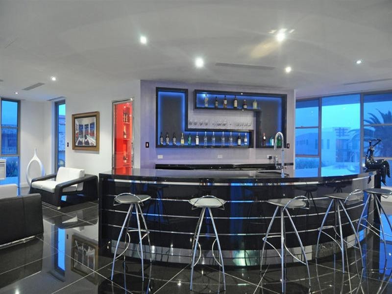 46-48 Royal Albert Crescent, Sovereign Islands QLD 4216