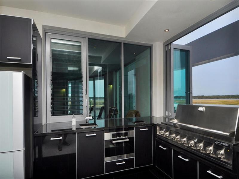 46-48 Royal Albert Crescent, Sovereign Islands QLD 4216