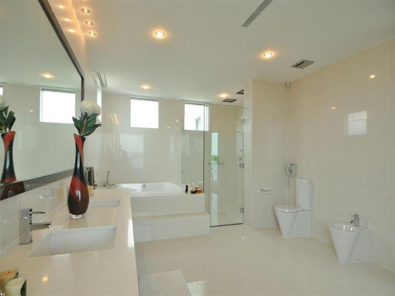 46-48 Royal Albert Crescent, Sovereign Islands QLD 4216