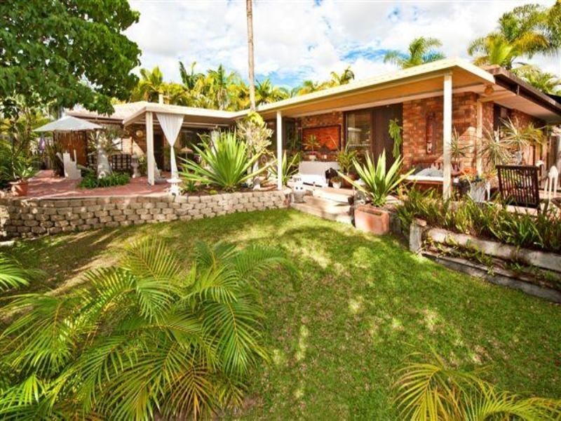 19 Hickey Way, Carrara QLD 4211