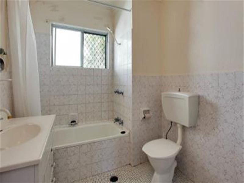 29 Old Burleigh Road, Surfers Paradise QLD 4217