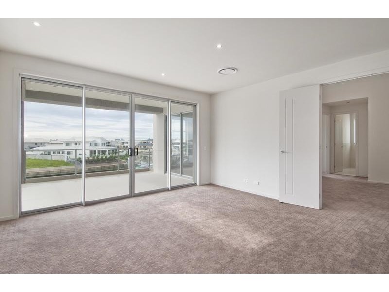 73 Compass Drive, Biggera Waters QLD 4216