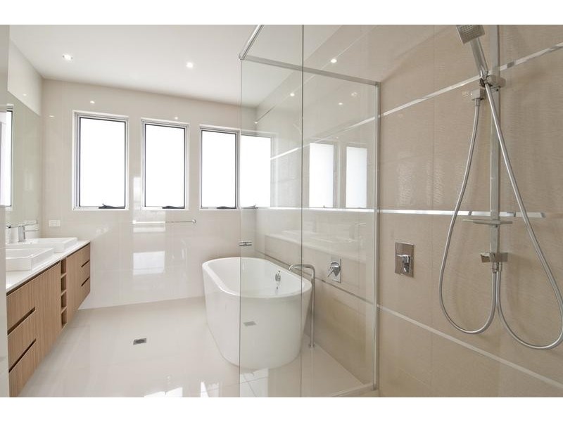 73 Compass Drive, Biggera Waters QLD 4216