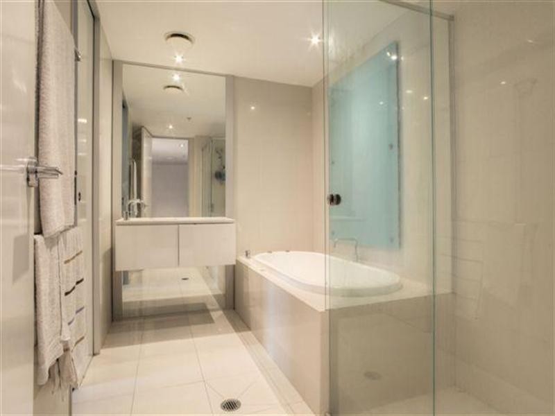 9 Hamilton Avenue – Q1, Surfers Paradise QLD 4217