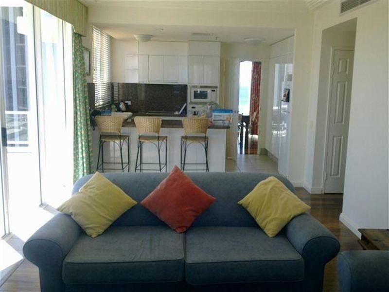 177 Old Burleigh Road, Broadbeach QLD 4218