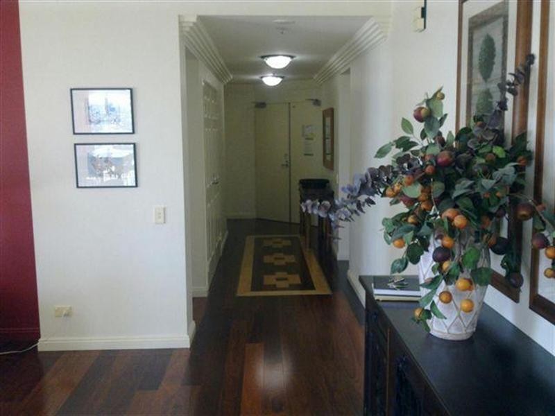 177 Old Burleigh Road, Broadbeach QLD 4218