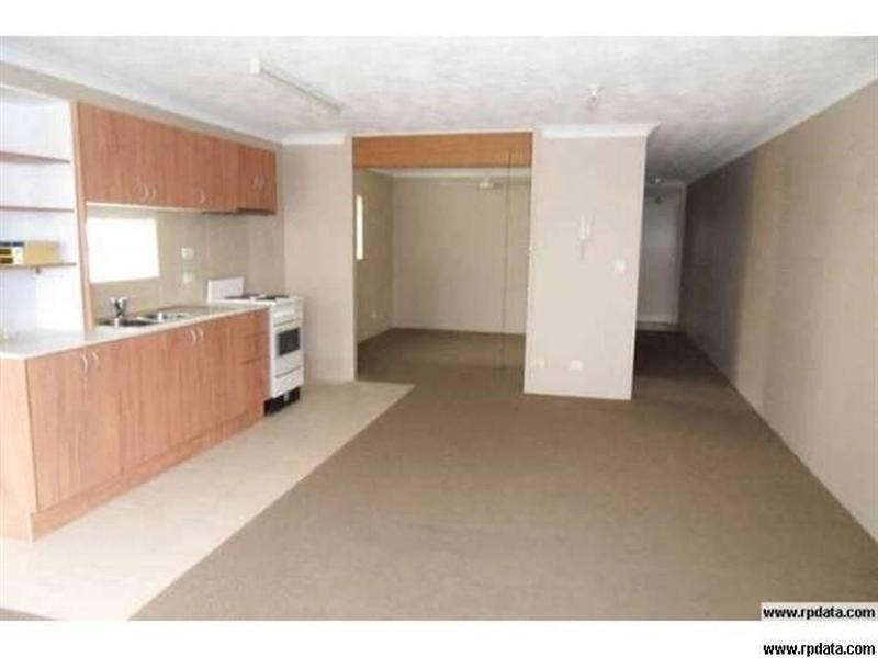 30 Marine Parade, Southport QLD 4215