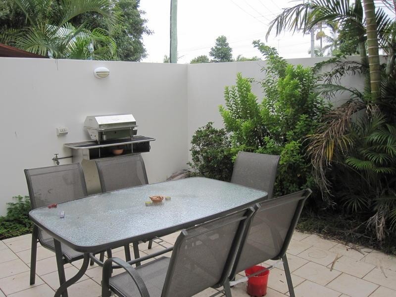 103 Salerno Street, Surfers Paradise QLD 4217