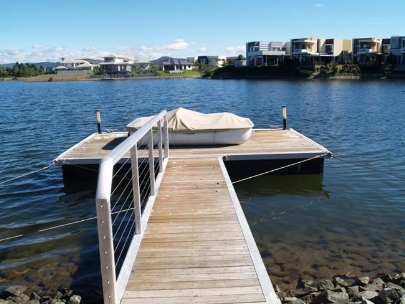 Hope Island QLD 4212