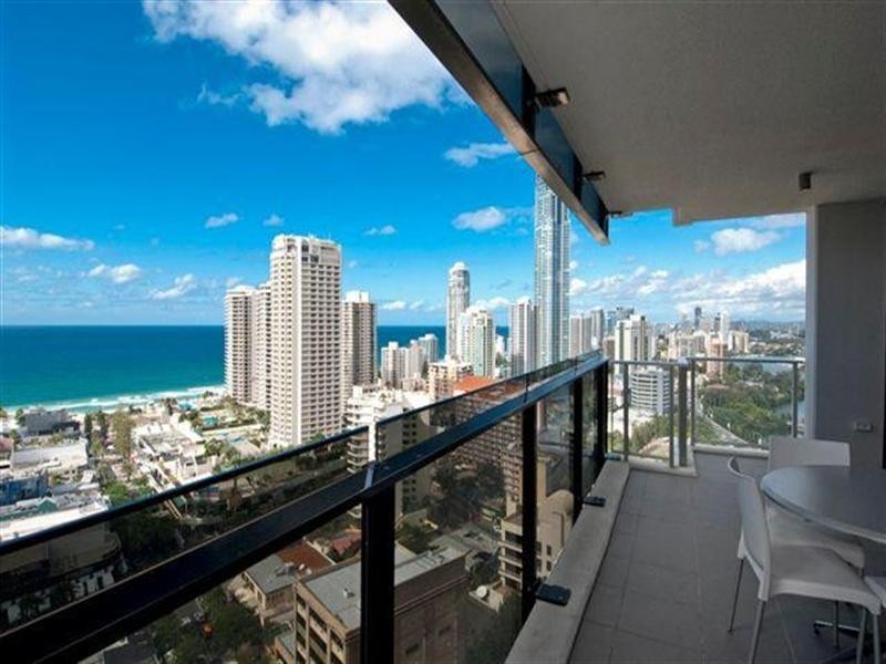 9 Ferny Avenue, Surfers Paradise QLD 4217