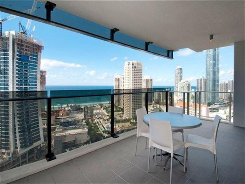 9 Ferny Avenue, Surfers Paradise QLD 4217