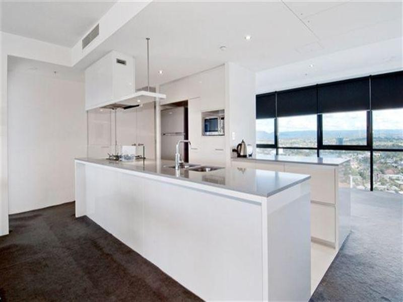 9 Ferny Avenue, Surfers Paradise QLD 4217