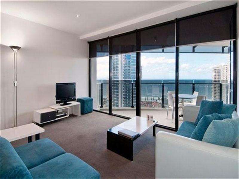 9 Ferny Avenue, Surfers Paradise QLD 4217