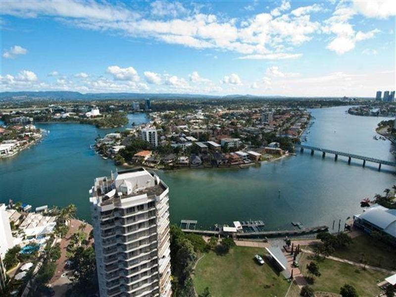 9 Ferny Avenue, Surfers Paradise QLD 4217