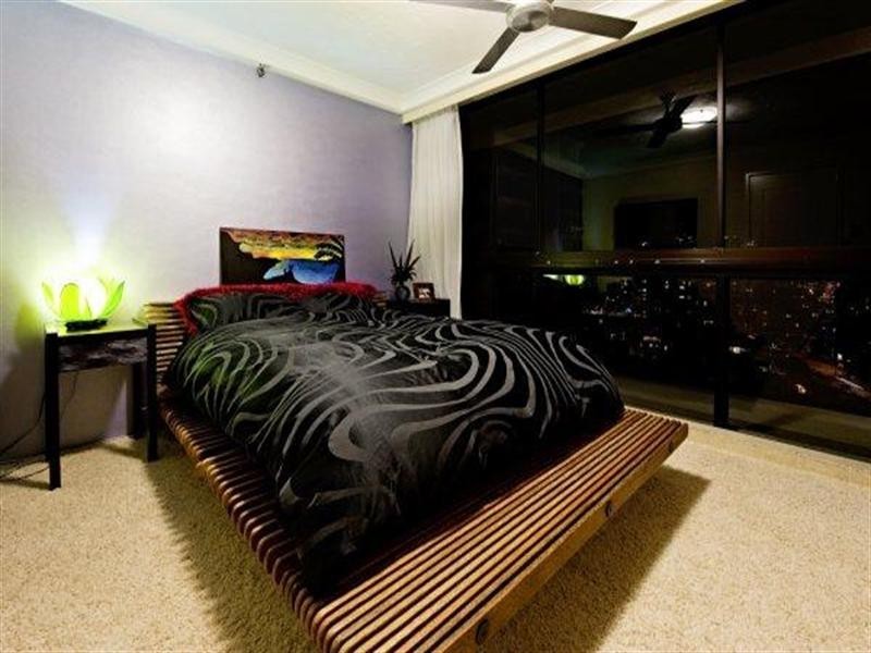 4 Old Burleigh Road, Surfers Paradise QLD 4217