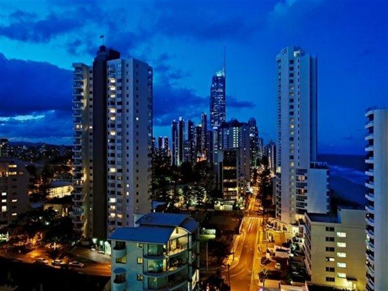 4 Old Burleigh Road, Surfers Paradise QLD 4217