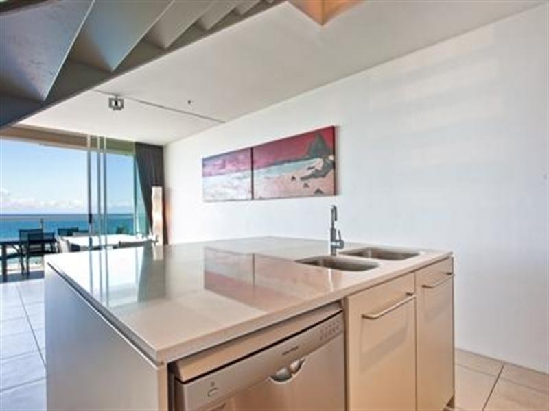 159 Old Burleigh Road, Broadbeach QLD 4218