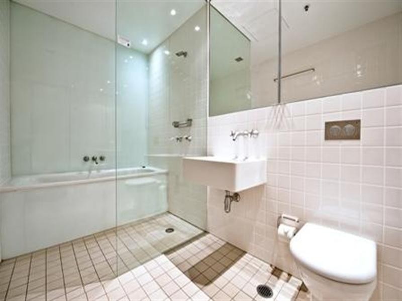 159 Old Burleigh Road, Broadbeach QLD 4218