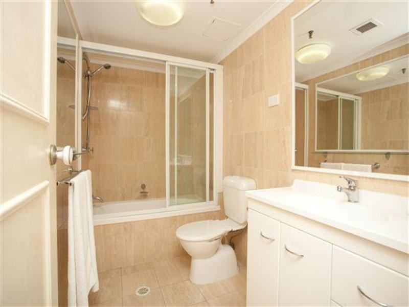 5 Clifford Street, Surfers Paradise QLD 4217