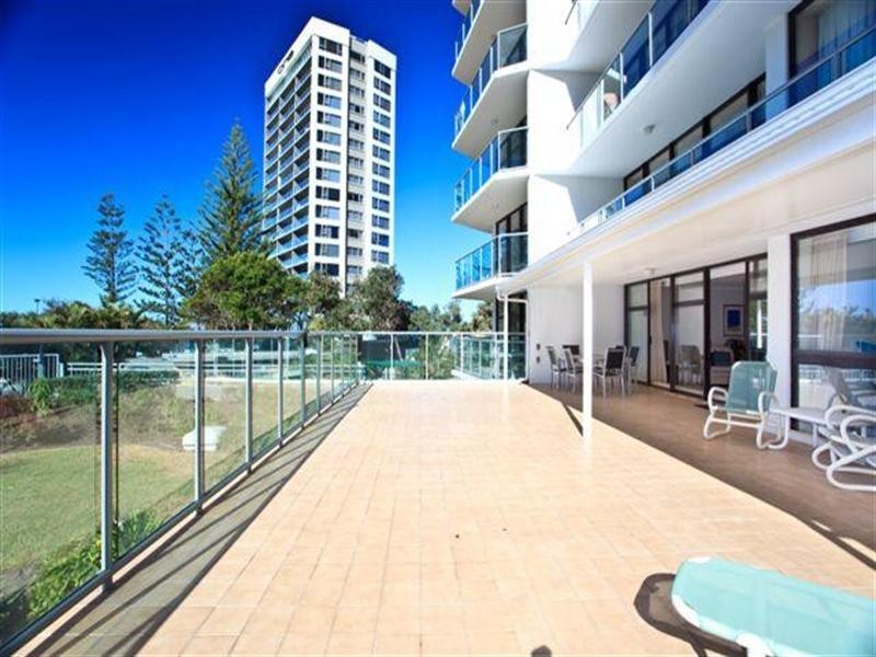 5 Clifford Street, Surfers Paradise QLD 4217